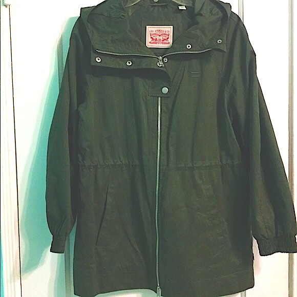 Levi’s Army Green Cinched Waist Hooded Rain Jacket - Picture 4 of 11